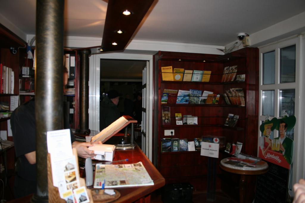 Szent Gyoergy Fogado Hotel Pecs Bagian luar foto